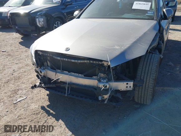 2019 Mercedes-Benz C 300 with VIN 55SWF8DB5KU308237, listed as a IAAI auction lot 41865845 with 80,975 mi miles and . Bid and sale history available at DreamBid. Image 6.