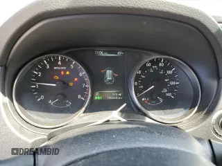 2017 Nissan Rogue SV z VIN KNMAT2MT2HP534275, wystawiony jako Copart lot #53000745 z przebiegiem 196 660 mil mil oraz Szkody całkowita. Historia ofert i sprzedaży dostępna na DreamBid. Obrazek 9.
