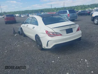 2014 Mercedes-Benz CLA 250 z VIN WDDSJ4GB4EN137298, wystawiony jako IAAI lot #42285939 z przebiegiem 166 026 mil mil oraz . Historia ofert i sprzedaży dostępna na DreamBid. Obrazek 3.
