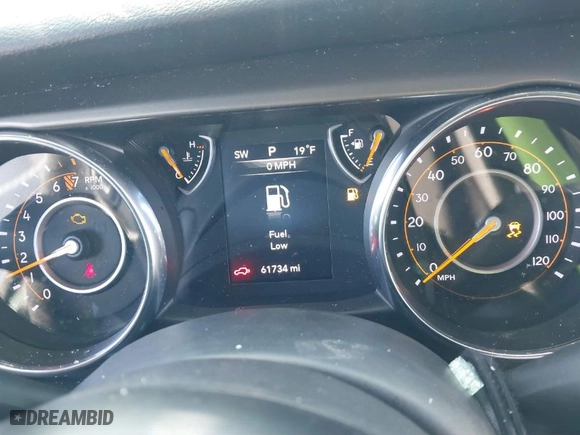 2019 Jeep Wrangler Unlimited Sport S with VIN 1C4HJXDG7KW572294, listed as a IAAI auction lot 41607986 with 61,734 mi miles. Bid and sale history available at carsss.com. Image 7.