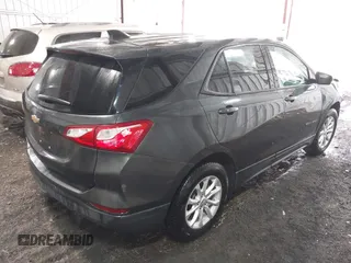2019 Chevrolet Equinox LS with VIN 3GNAXHEV6KL125584, listed as a IAAI auction lot 41955103 with 62,992 mi miles. Bid and sale history available at carsss.com. Image 4.