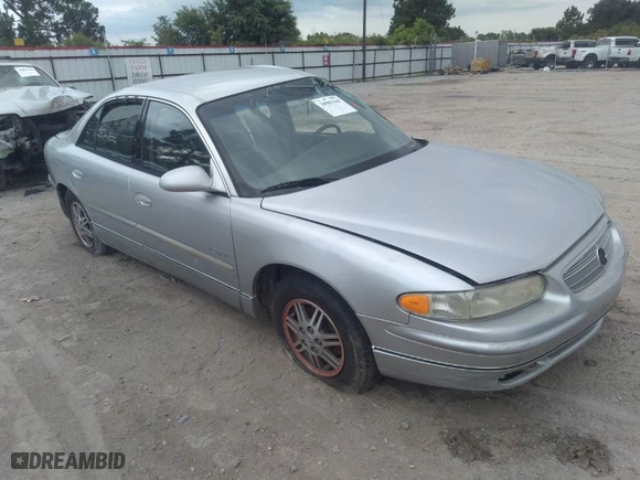 2001 Buick Regal LS with VIN 2G4WB55KX11100779, listed as a IAAI auction lot 36901143 with 1 mi miles. Bid and sale history available at carsss.com. Image 1.