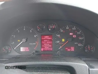 2000 Audi A6 z VIN WAUED24B6YN045067, wystawiony jako IAAI lot #41104622 z przebiegiem 182 126 mil mil oraz . Historia ofert i sprzedaży dostępna na DreamBid. Obrazek 7.