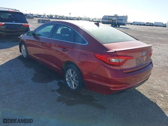 2015 Hyundai Sonata 2.4L SE with VIN 5NPE24AF3FH233750, listed as a IAAI auction lot 41875140 with 140,594 mi miles. Bid and sale history available at carsss.com. Image 3.