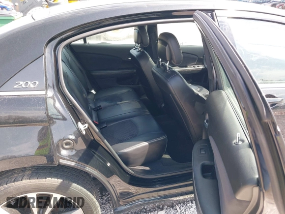 2012 Chrysler 200 S with VIN 1C3CCBHGXCN257700, listed as a IAAI auction lot 41914775 with 125,866 mi miles. Bid and sale history available at carsss.com. Image 8.