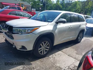 2015 Toyota Highlander LE z VIN 5TDBKRFH6FS094959, wystawiony jako IAAI lot #42335431 z przebiegiem 110 778 mil mil oraz . Historia ofert i sprzedaży dostępna na DreamBid. Obrazek 2.
