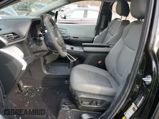 2025 Toyota Sienna XLE with VIN 5TDYRKEC2SS235037, listed as a Copart auction lot 42732585 with 2,347 mi miles and Salvage Title. Bid and sale history available at carsss.com. Image 7.