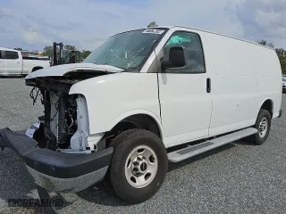 2022 GMC Savana Cargo Van with VIN 1GTW7AFPXN1157360, listed as a Copart auction lot 77179414 with 0 mi miles and Salvage Title. Bid and sale history available at carsss.com. Image 1.