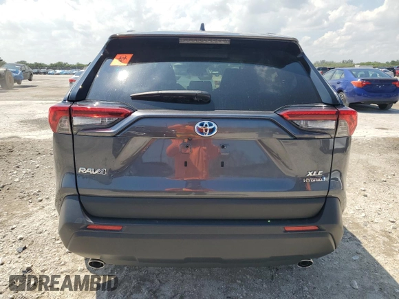 2023 Toyota RAV4 Hybrid XLE Premium z VIN JTMB6RFV2PD105642, wystawiony jako Copart lot #50714615 z przebiegiem Nie podano mil oraz Szkoda całkowita • Salvage title. Historia ofert i sprzedaży dostępna na DreamBid. Obrazek 6.