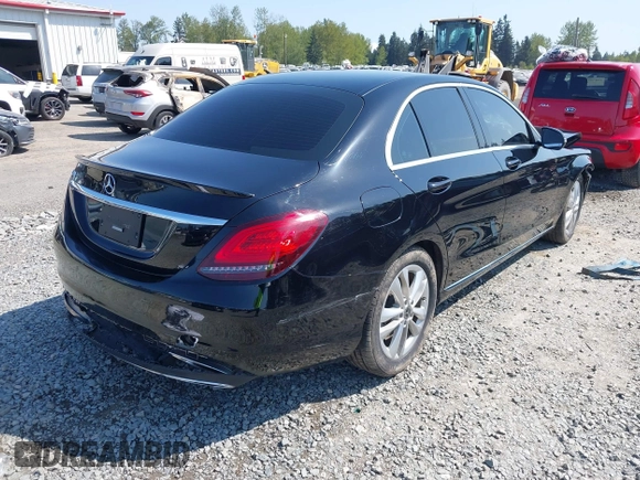 2019 Mercedes-Benz C 300 z VIN 55SWF8DB9KU291393, wystawiony jako IAAI lot #42105875 z przebiegiem 38 853 mil mil oraz . Historia ofert i sprzedaży dostępna na DreamBid. Obrazek 4.