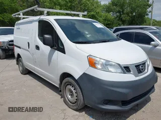 2015 Nissan NV200 SV with VIN 3N6CM0KN1FK712039, listed as a IAAI auction lot 42055602 with 204,928 mi miles. Bid and sale history available at carsss.com. Image 1.