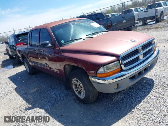 2000 Dodge Dakota Sport with VIN 1B7GL2AX7YS677544, listed as a IAAI auction lot 41965480 with 236,552 mi miles. Bid and sale history available at carsss.com. Image 1.