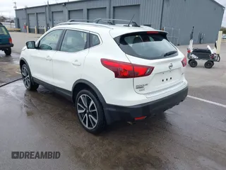 2017 Nissan Rogue SL z VIN JN1BJ1CR8HW107542, wystawiony jako IAAI lot #41820930 z przebiegiem 44 219 mil mil oraz . Historia ofert i sprzedaży dostępna na DreamBid. Obrazek 3.