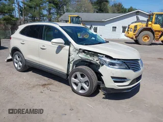 2018 Lincoln MKC Premiere with VIN 5LMCJ1C9XJUL03767, listed as a IAAI auction lot 42055927 with 39,718 mi miles and . Bid and sale history available at DreamBid. Image 1.