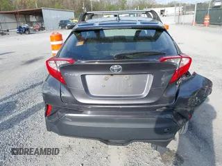 2019 Toyota C-HR XLE z VIN JTNKHMBX0K1013522, wystawiony jako IAAI lot #42053511 z przebiegiem 136 330 mil mil oraz . Historia ofert i sprzedaży dostępna na DreamBid. Obrazek 6.