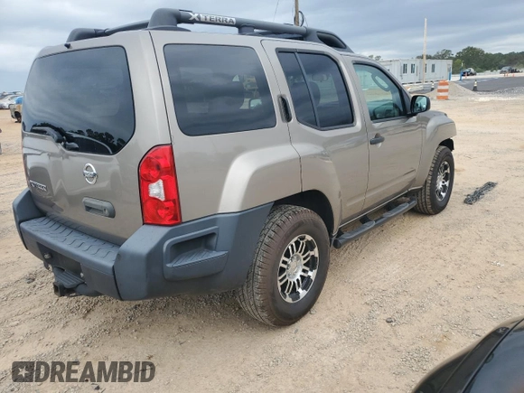2007 Nissan Xterra SE z VIN 5N1AN08U67C532662, wystawiony jako Copart lot #82249004 z przebiegiem 151 718 mil mil oraz Szkoda całkowita • Salvage title. Historia ofert i sprzedaży dostępna na DreamBid. Obrazek 3.