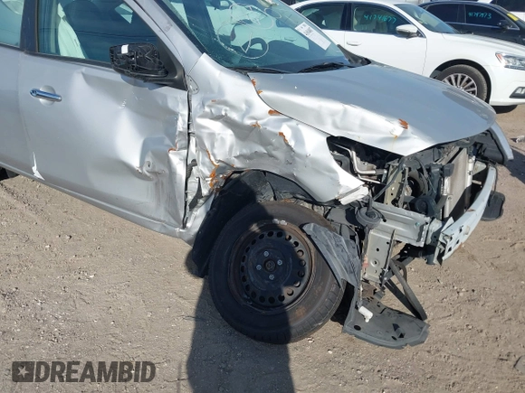 2019 Nissan Versa SV z VIN 3N1CN7AP4KL863069, wystawiony jako IAAI lot #41694007 z przebiegiem 131 141 mil mil oraz . Historia ofert i sprzedaży dostępna na DreamBid. Obrazek 6.