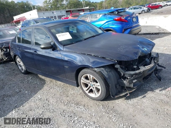 2008 BMW 3 Series 328i with VIN WBAVA37538NL52135, listed as a IAAI auction lot 41721538 with 117,121 mi miles. Bid and sale history available at carsss.com. Image 1.