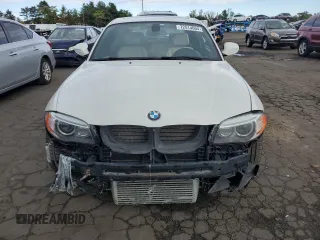 2013 BMW 1 Series 135i z VIN WBAUC9C58DVY60142, wystawiony jako Copart lot #72514604 z przebiegiem 44 091 mil mil oraz Szkoda całkowita • Salvage title. Historia ofert i sprzedaży dostępna na DreamBid. Obrazek 5.