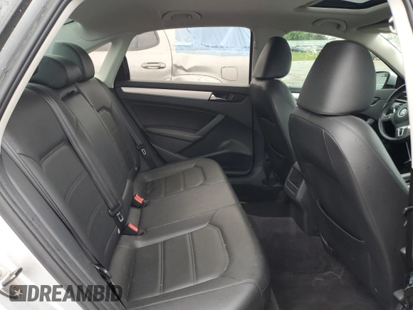 2012 Volkswagen Passat SE z VIN 1VWBH7A39CC027054, wystawiony jako Copart lot #62411324 z przebiegiem 93 729 mil mil oraz Szkoda całkowita • Salvage title. Historia ofert i sprzedaży dostępna na DreamBid. Obrazek 10.