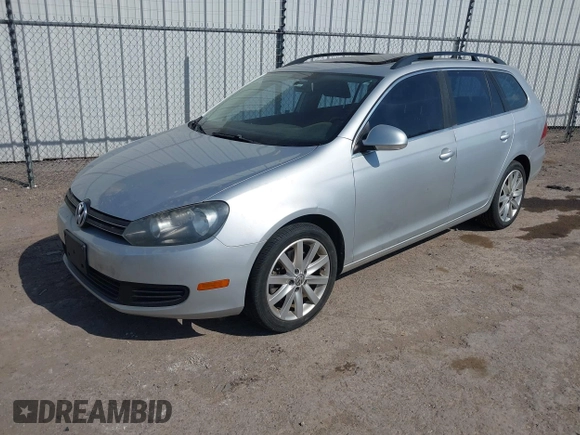 2012 Volkswagen Jetta SportWagen TDI w/Sunroof with VIN 3VWPL7AJ4CM686399, listed as a IAAI auction lot 42036340 with 89,780 mi miles. Bid and sale history available at carsss.com. Image 2.