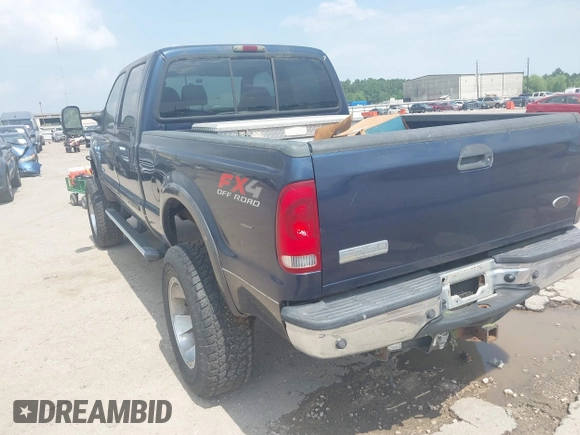 2005 Ford F-250 XL z VIN 1FTSW21P45EB09246, wystawiony jako IAAI lot #42441183 z przebiegiem 186 148 mil mil oraz . Historia ofert i sprzedaży dostępna na DreamBid. Obrazek 3.