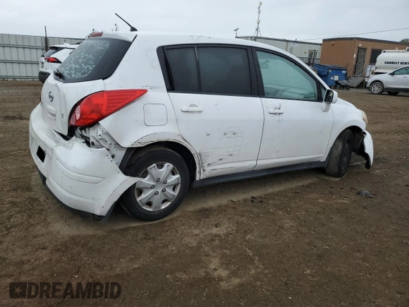 2007 Nissan Versa SL z VIN 3N1BC13E87L414432, wystawiony jako Copart lot #52630485 z przebiegiem 251 374 mil mil oraz Szkoda całkowita • Salvage title. Historia ofert i sprzedaży dostępna na DreamBid. Obrazek 3.