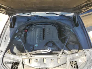 2012 BMW 5 Series 535i z VIN WBAFR7C51CC808325, wystawiony jako Copart lot #57552695 z przebiegiem 167 528 mil mil oraz Szkoda całkowita • Salvage title. Historia ofert i sprzedaży dostępna na DreamBid. Obrazek 11.