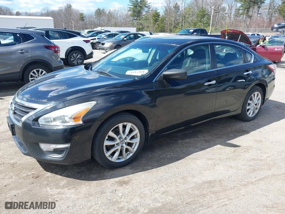 2013 Nissan Altima 2.5 S with VIN 1N4AL3AP6DC142212, listed as a IAAI auction lot 41874257 with 188,476 mi miles. Bid and sale history available at carsss.com. Image 2.