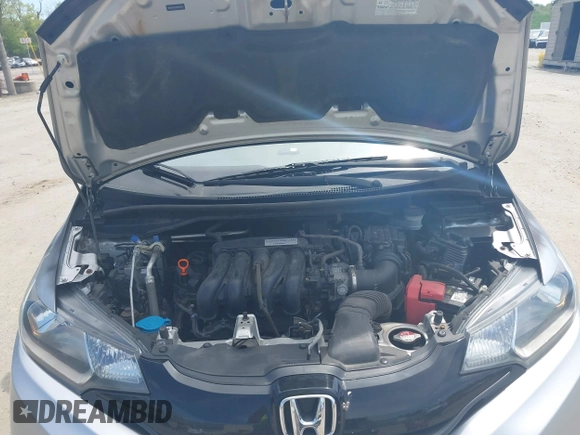 2015 Honda Fit LX with VIN 3HGGK5G57FM745231, listed as a IAAI auction lot 42250402 with 237,911 mi miles and . Bid and sale history available at DreamBid. Image 10.