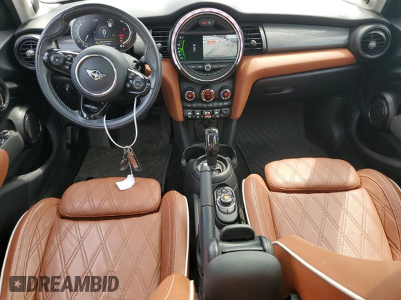 2021 MINI Hardtop 4 Door Oxford Edition with VIN WMWXU7C0XM2P49113, listed as a Copart auction lot 61437805 with 40,399 mi miles and Salvage title. Bid and sale history available at DreamBid. Image 8.