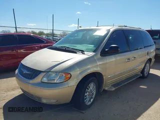 2001 Chrysler Town & Country Limited with VIN 2C8GP64L01R316795, listed as a IAAI auction lot 41756720 with 154,631 mi miles. Bid and sale history available at carsss.com. Image 2.