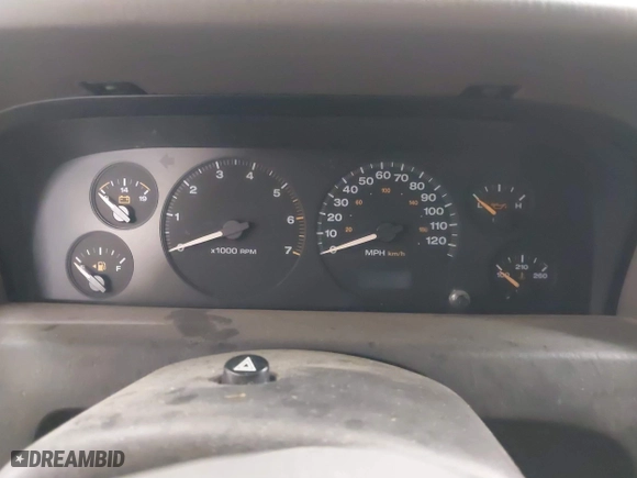2003 Jeep Grand Cherokee Laredo with VIN 1J4GW48SX3C544237, listed as a IAAI auction lot 40823228 with 1 mi miles. Bid and sale history available at carsss.com. Image 7.