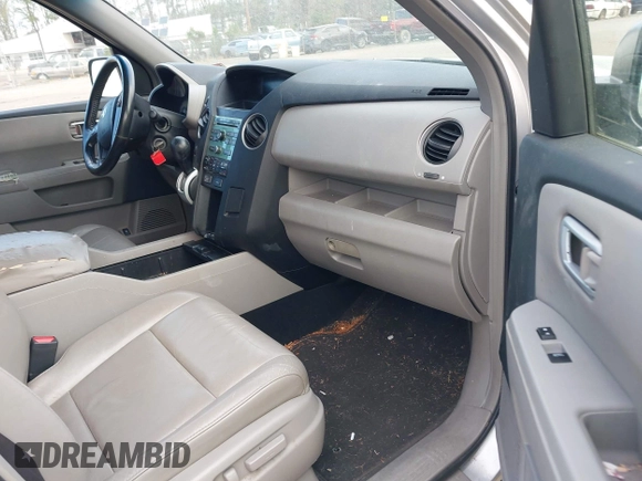 2009 Honda Pilot EX-L with VIN 5FNYF48559B034121, listed as a IAAI auction lot 41928138 with 193,969 mi miles. Bid and sale history available at carsss.com. Image 5.