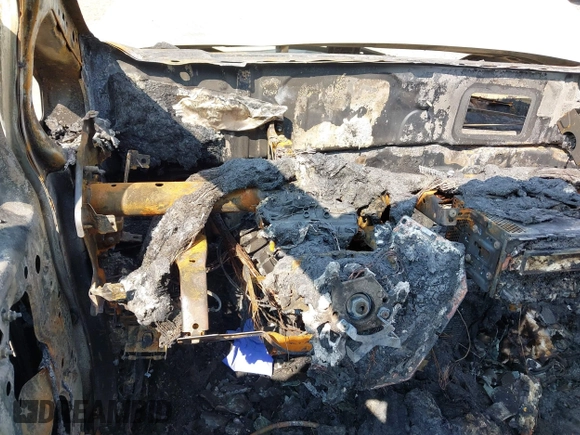 2014 Nissan Note S Plus z VIN 3N1CE2CP0EL402715, wystawiony jako IAAI lot #42486172 z przebiegiem Nie podano mil oraz . Historia ofert i sprzedaży dostępna na DreamBid. Obrazek 7.