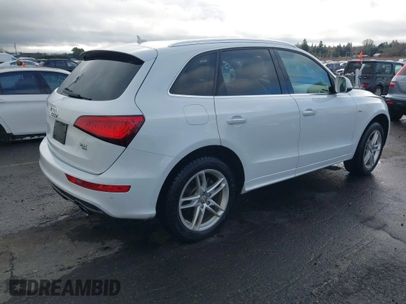 2015 Audi Q5 Premium Plus with VIN WA1DGAFPXFA043040, listed as a IAAI auction lot 41773280 with 103,168 mi miles. Bid and sale history available at carsss.com. Image 4.