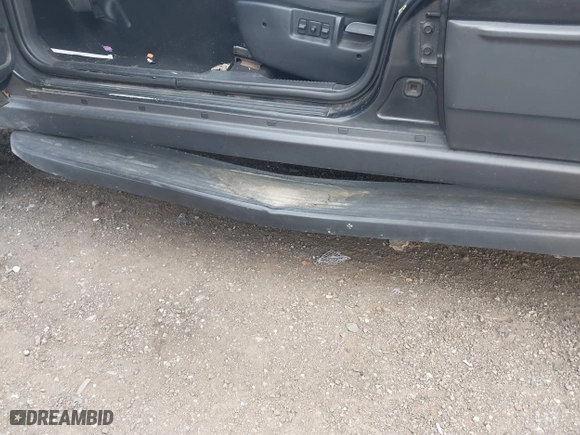2003 Jeep Grand Cherokee Laredo with VIN 1J8GW48S63C596866, listed as a IAAI auction lot 42060430 with 129,849 mi miles. Bid and sale history available at carsss.com. Image 6.