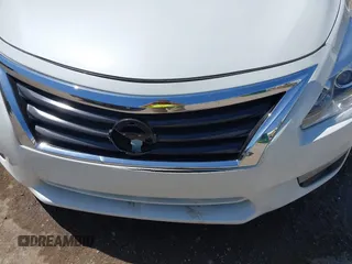 2014 Nissan Altima S with VIN 1N4AL3AP9EN227843, listed as a IAAI auction lot 41961956 with 131,376 mi miles and . Bid and sale history available at DreamBid. Image 6.