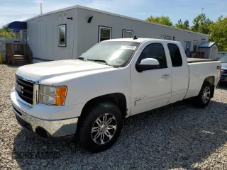 2009 GMC Sierra 1500 SLT z VIN 1GTEK39J89Z120392, wystawiony jako Copart lot #58734785 z przebiegiem 230 050 mil mil oraz Czysty tytuł • Clean title. Historia ofert i sprzedaży dostępna na DreamBid. Obrazek 1.