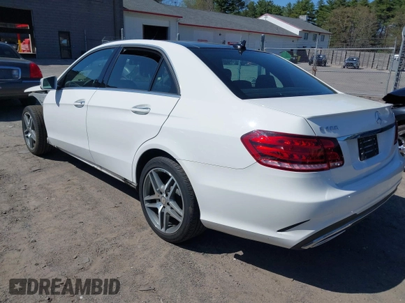2016 Mercedes-Benz E E 400 with VIN WDDHF6HBXGB224522, listed as a IAAI auction lot 42091628 with 49,023 mi miles. Bid and sale history available at carsss.com. Image 3.
