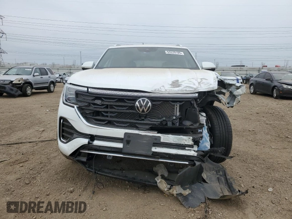 2024 Volkswagen Atlas SEL R-Line with VIN 1V2AE2CA5RC241990, listed as a Copart auction lot 53370185 with 5,294 mi miles and Salvage title. Bid and sale history available at DreamBid. Image 5.