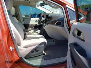 2018 Chrysler Pacifica Touring L Plus z VIN 2C4RC1EG7JR158725, wystawiony jako IAAI lot #41949702 z przebiegiem 113 111 mil mil oraz . Historia ofert i sprzedaży dostępna na DreamBid. Obrazek 5.