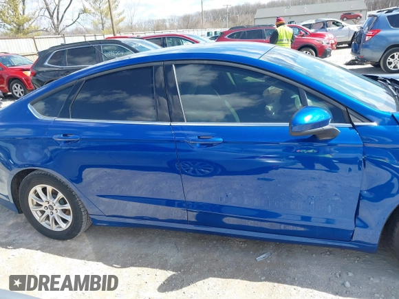 2018 Ford Fusion S with VIN 3FA6P0G74JR125258, listed as a IAAI auction lot 41845188 with 123,848 mi miles. Bid and sale history available at carsss.com. Image 14.