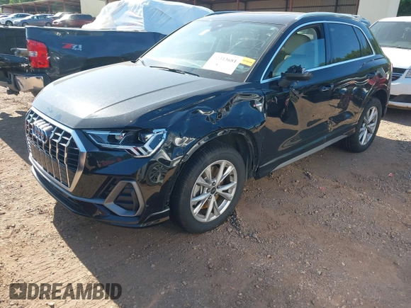 2024 Audi Q3 S line Premium z VIN WA1DECF35R1095131, wystawiony jako IAAI lot #42313681 z przebiegiem 31 510 mil mil oraz . Historia ofert i sprzedaży dostępna na DreamBid. Obrazek 16.