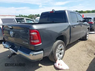 2019 Ram 1500 Big Horn z VIN 1C6RRFFG8KN743717, wystawiony jako IAAI lot #40321463 z przebiegiem 89 387 mil mil oraz . Historia ofert i sprzedaży dostępna na DreamBid. Obrazek 4.