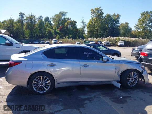 2020 Infiniti Q50 Luxe with VIN JN1EV7AR6LM256477, listed as a IAAI auction lot 40631166 with 89,908 mi miles and . Bid and sale history available at DreamBid. Image 13.