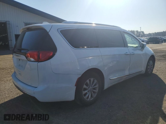 2018 Chrysler Pacifica Touring L z VIN 2C4RC1BG2JR211321, wystawiony jako Copart lot #48674735 z przebiegiem 144 769 mil mil oraz Tytuł czysty. Historia ofert i sprzedaży dostępna na DreamBid. Obrazek 3.