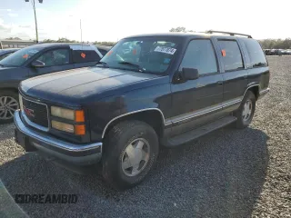 1998 GMC Yukon with VIN 1GKEK13R6WJ706204, listed as a Copart auction lot 77577074 with 186,023 mi miles and Salvage Title. Bid and sale history available at carsss.com. Image 1.