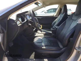 2014 Tesla Model S 60 z VIN 5YJSA1H14EFP36439, wystawiony jako Copart lot #65833035 z przebiegiem 66 090 mil mil oraz Czysty tytuł • Clean title. Historia ofert i sprzedaży dostępna na DreamBid. Obrazek 7.