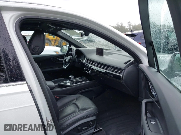 2017 Audi Q7 Premium Plus with VIN WA1LAAF78HD011055, listed as a IAAI auction lot 42509579 with 115,815 mi miles and . Bid and sale history available at DreamBid. Image 5.